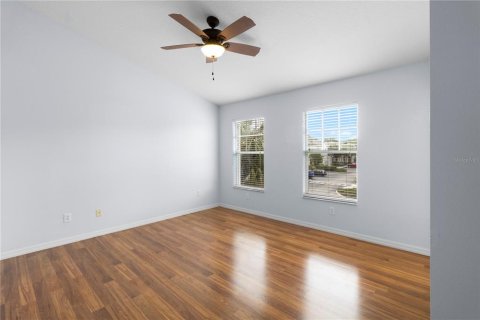 Townhouse in Tampa, Florida 2 bedrooms, 106.47 sq.m. № 2237388 - photo 11