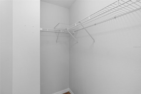 Townhouse in Tampa, Florida 2 bedrooms, 106.47 sq.m. № 2237388 - photo 15