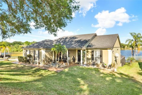 House in Clermont, Florida 4 bedrooms, 197.14 sq.m. № 1608974 - photo 3