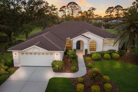 Casa en venta en Sarasota, Florida, 4 dormitorios, 204.29 m2 № 1584530 - foto 2