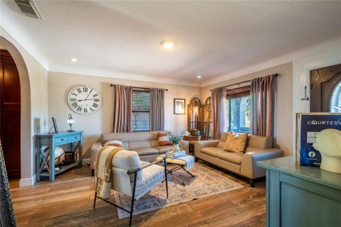 Villa ou maison à vendre à Saint Petersburg, Floride: 3 chambres, 172.8 m2 № 2148457 - photo 8