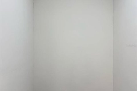 Снять в аренду коммерческую недвижимость в Орландо, Флорида 167.22м2, № 1885012 - фото 4
