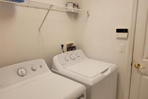 Купить виллу или дом в Клермон, Флорида 8 комнат, 123.93м2, № 2214581 - фото 16