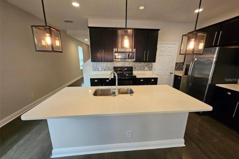 Townhouse in Windermere, Florida 4 bedrooms, 205.5 sq.m. № 1876493 - photo 7