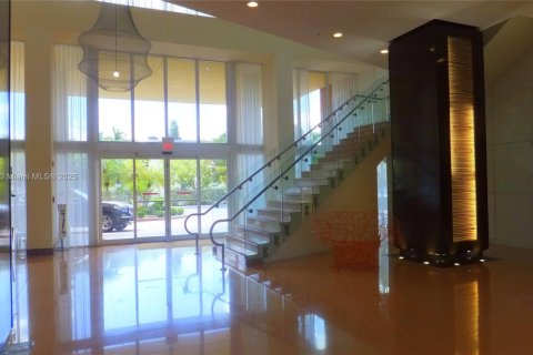 Condo in Aventura, Florida, 2 bedrooms  № 1863345 - photo 16