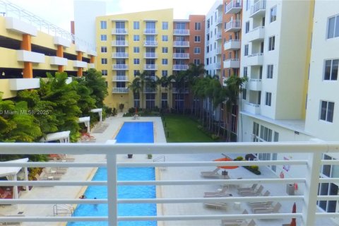 Condo in Aventura, Florida, 2 bedrooms  № 1863345 - photo 1