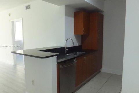 Condo in Aventura, Florida, 2 bedrooms  № 1863345 - photo 13