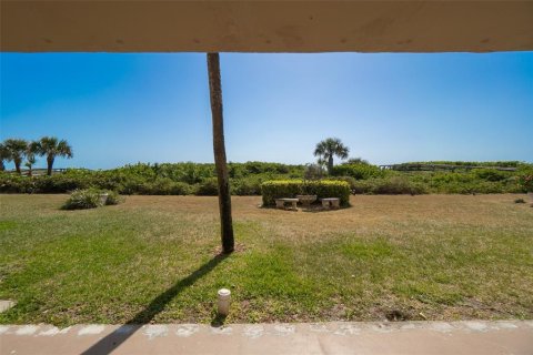Condo in Cocoa Beach, Florida, 2 bedrooms  № 1673504 - photo 13