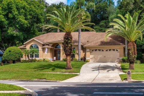 Villa ou maison à vendre à Apopka, Floride: 4 chambres, 228.82 m2 № 2406792 - photo 3