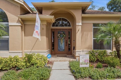 Villa ou maison à vendre à Apopka, Floride: 4 chambres, 228.82 m2 № 2406792 - photo 4
