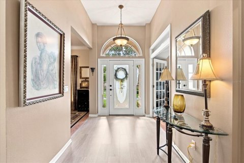 Villa ou maison à vendre à Apopka, Floride: 4 chambres, 228.82 m2 № 2406792 - photo 5