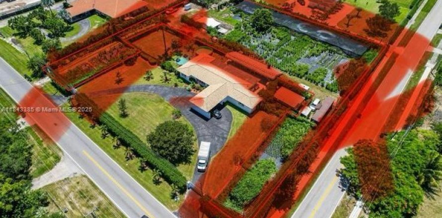 Villa ou maison à Homestead, Floride 2 chambres, 285.02 m2 № 1844114