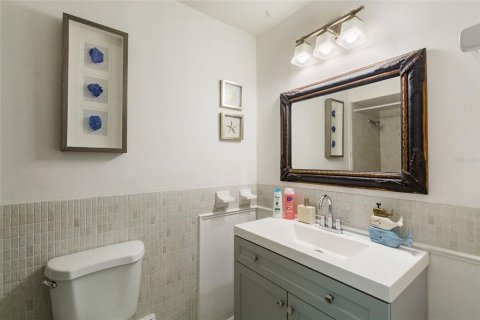 House in Sarasota, Florida 3 bedrooms, 140.47 sq.m. № 1625723 - photo 16