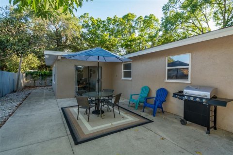 House in Sarasota, Florida 3 bedrooms, 140.47 sq.m. № 1625723 - photo 24