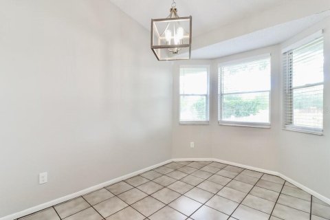 House in Valrico, Florida 3 bedrooms, 119.47 sq.m. № 1918127 - photo 4