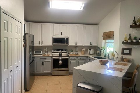 Casa en alquiler en Kissimmee, Florida, 4 dormitorios, 193.98 m2 № 1905095 - foto 8