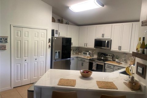 Casa en alquiler en Kissimmee, Florida, 4 dormitorios, 193.98 m2 № 1905095 - foto 7
