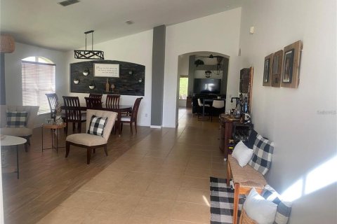 Casa en alquiler en Kissimmee, Florida, 4 dormitorios, 193.98 m2 № 1905095 - foto 2