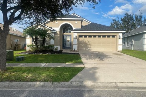 Casa en alquiler en Kissimmee, Florida, 4 dormitorios, 193.98 m2 № 1905095 - foto 1