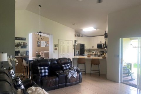 Casa en alquiler en Kissimmee, Florida, 4 dormitorios, 193.98 m2 № 1905095 - foto 11