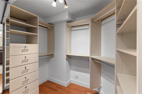 Купить кондоминиум в Авентура, Флорида 1 спальня, 101.36м2, № 2044815 - фото 9