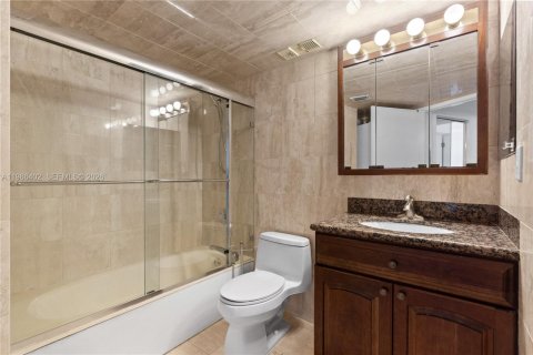 Купить кондоминиум в Авентура, Флорида 1 спальня, 101.36м2, № 2044815 - фото 15