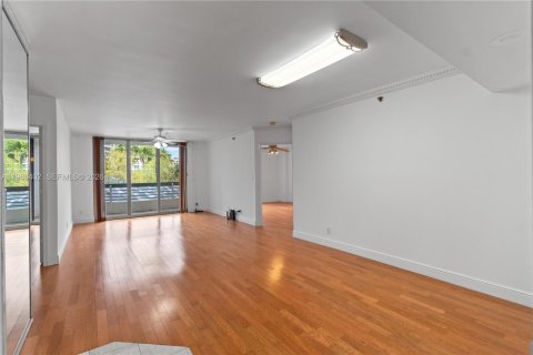 Купить кондоминиум в Авентура, Флорида 1 спальня, 101.36м2, № 2044815 - фото 5