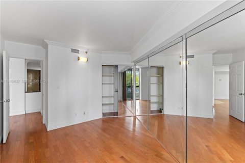 Купить кондоминиум в Авентура, Флорида 1 спальня, 101.36м2, № 2044815 - фото 14