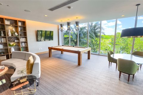 Copropriété à louer à North Miami Beach, Floride: 2 chambres, 103.59 m2 № 1975381 - photo 24