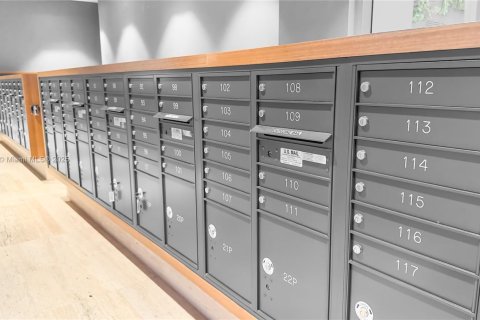 Copropriété à louer à North Miami Beach, Floride: 2 chambres, 103.59 m2 № 1975381 - photo 25