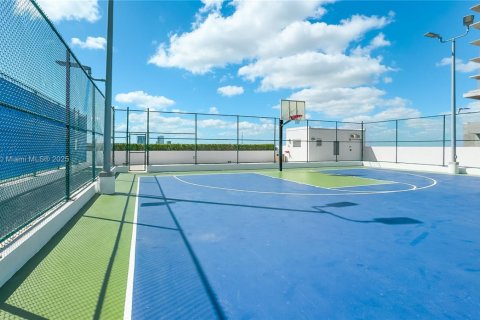 Copropriété à louer à North Miami Beach, Floride: 2 chambres, 103.59 m2 № 1975381 - photo 28
