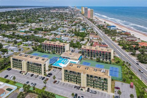 Condo in Daytona Beach, Florida, 1 bedroom  № 1651935 - photo 29