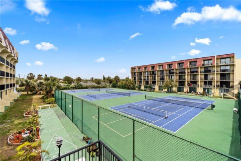 Condo in Daytona Beach, Florida, 1 bedroom  № 1651935 - photo 20
