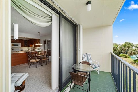 Condo in Daytona Beach, Florida, 1 bedroom  № 1651935 - photo 6