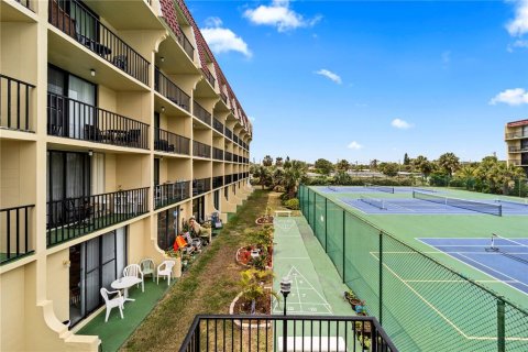 Condo in Daytona Beach, Florida, 1 bedroom  № 1651935 - photo 19