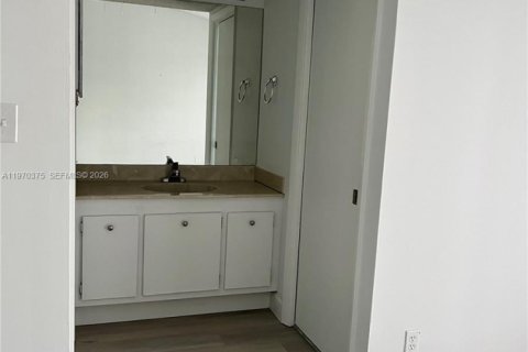 Снять в аренду виллу или дом в Корал-Спрингс, Флорида 4 спальни, 173.73м2, № 2031080 - фото 12