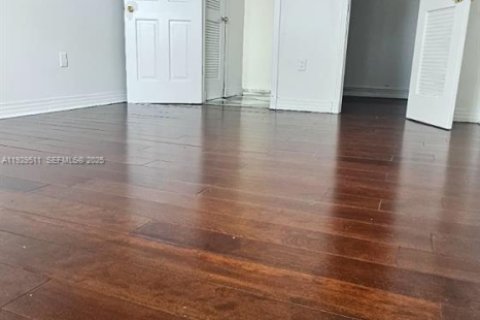 Copropriété à louer à Sunrise, Floride: 1 chambre, 59.46 m2 № 1991120 - photo 4