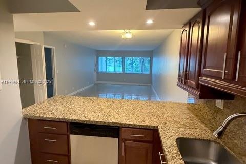Condo in Weston, Florida, 1 bedroom № 2074518 - photo 3