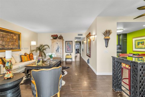 Condominio en venta en Deerfield Beach, Florida, 2 dormitorios, 92.9 m2 № 2003009 - foto 7