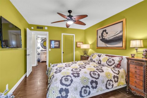Condominio en venta en Deerfield Beach, Florida, 2 dormitorios, 92.9 m2 № 2003009 - foto 18