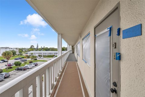 Condominio en venta en Deerfield Beach, Florida, 2 dormitorios, 92.9 m2 № 2003009 - foto 28