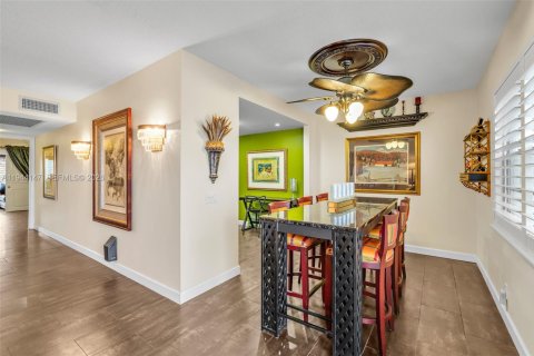 Condominio en Deerfield Beach, Florida, 2 dormitorios  № 2003009