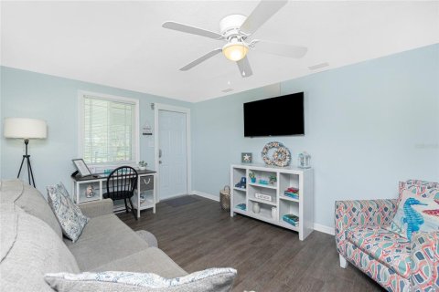House in Englewood, Florida 2 bedrooms, 66.89 sq.m. № 1759421 - photo 7