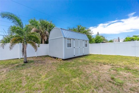 House in Englewood, Florida 2 bedrooms, 66.89 sq.m. № 1759421 - photo 27