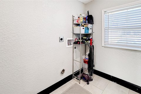 House in Sanford, Florida 3 bedrooms, 118.17 sq.m. № 2144999 - photo 18
