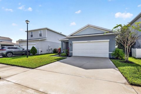 Villa ou maison à louer à Port St. Lucie, Floride: 3 chambres, 139.35 m2 № 2417242 - photo 3