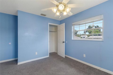 House in Lake Alfred, Florida 3 bedrooms, 92.9 sq.m. № 1390414 - photo 13