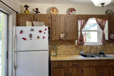 Купить виллу или дом в Майами, Флорида 3 спальни, 110.55м2, № 2005813 - фото 2