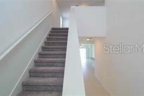 House in San Antonio, Florida 5 bedrooms, 221.94 sq.m. № 1916853 - photo 5