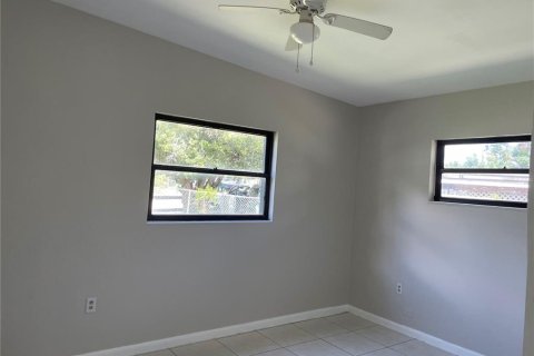 Villa ou maison à louer à Ocoee, Floride: 3 chambres, 97.64 m2 № 2419726 - photo 9